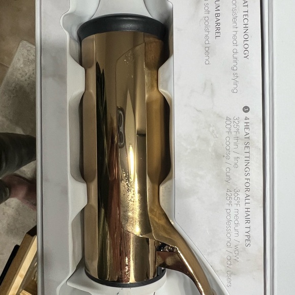 T3 Gold and White Curling Iron - Picture 6 of 7